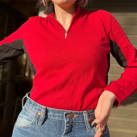 Red and black zip collar sweater - Picture 8 of 12